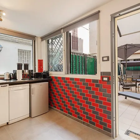 Quintino Terrace Near Termini Station * Rome