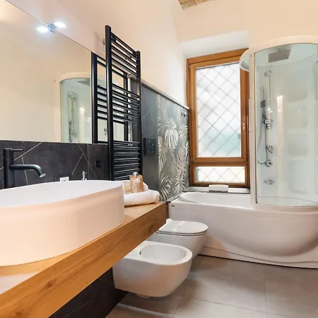 Apartment Quintino Terrace Near Termini Station Rome