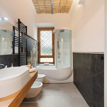 Apartment Quintino Terrace Near Termini Station Rome