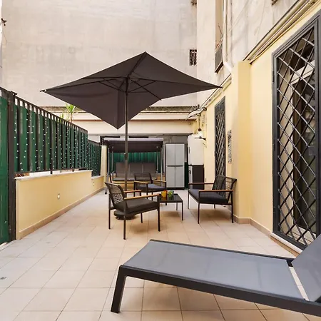 Apartment Quintino Terrace Near Termini Station *