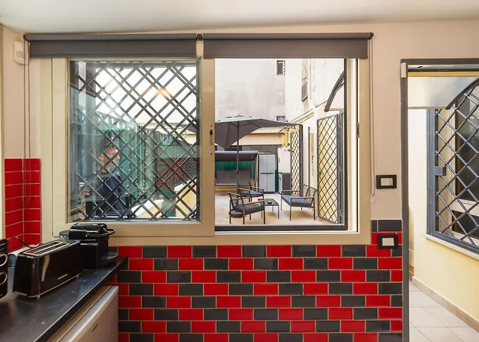Quintino Terrace Near Termini Station *