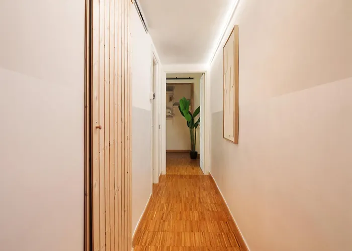 Quintino Terrace Near Termini Station *